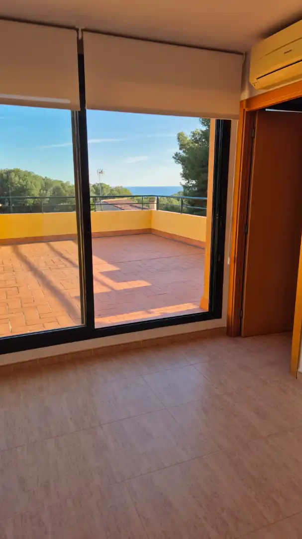Casa a schiera con piscina in affitto a Passatge de l'Abellarol, imagen 23