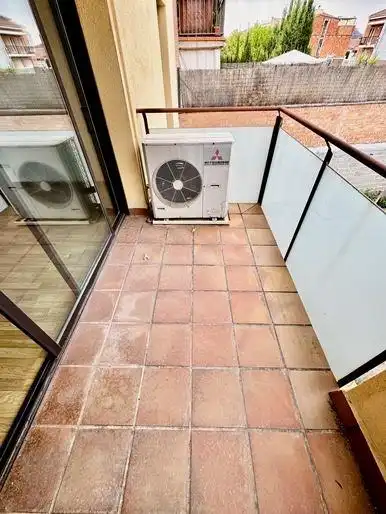 Balcony of Flat for sale in Igualada  with Parquet flooring, Terrace and Storage room