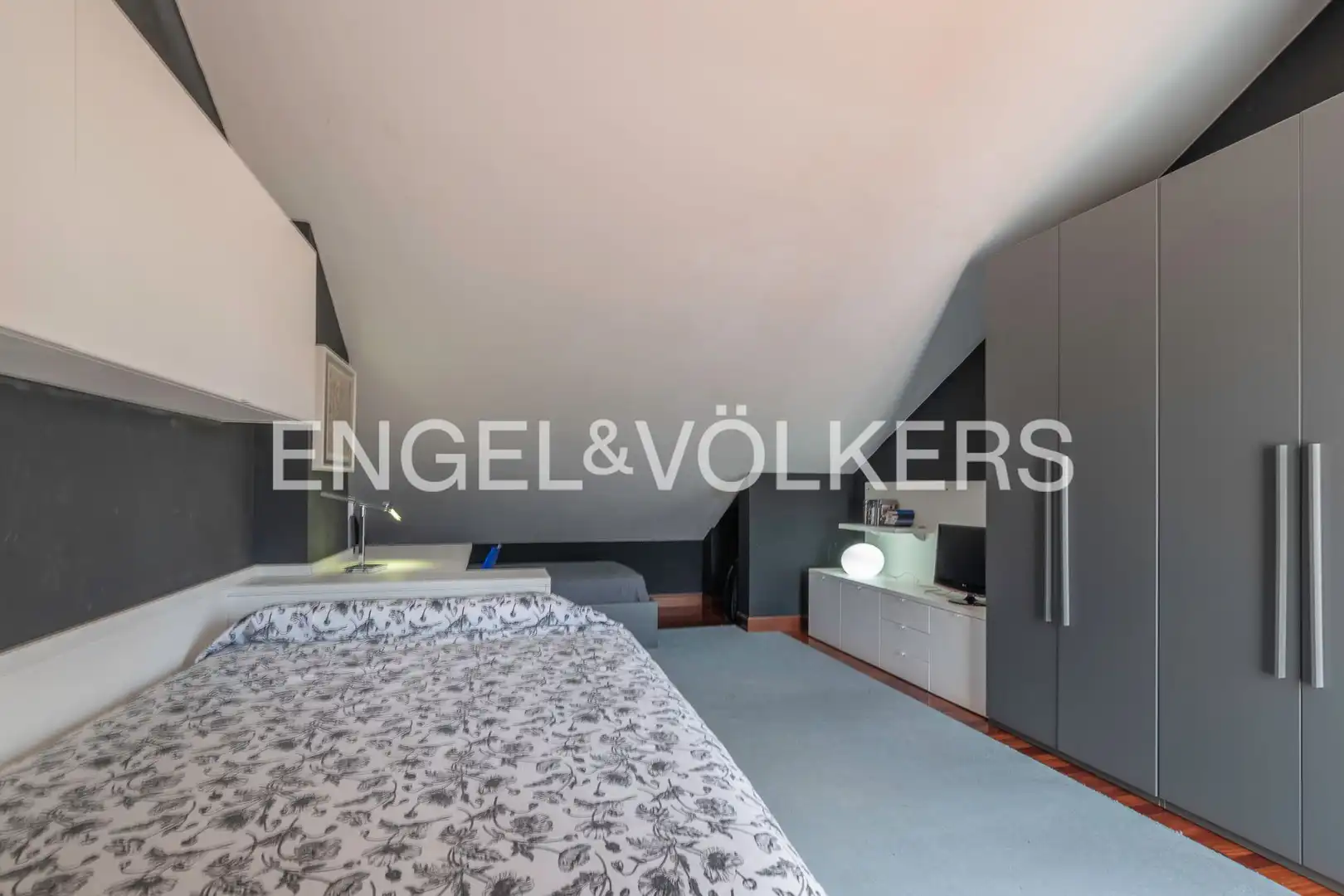 Schlafzimmer von Einfamilien-Reihenhaus zum Verkauf in Gamiz-Fika mit Heizung, Privatgarten und Terrasse