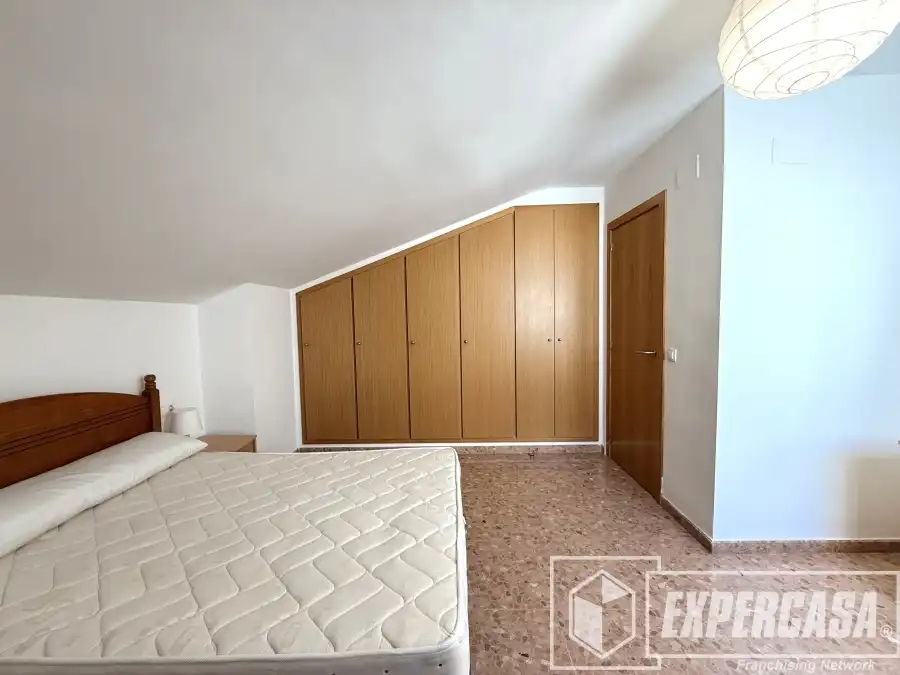 Habitación de Dúplex en venta en Riba-roja de Túria con Aire acondicionado, Calefacción y Terraza