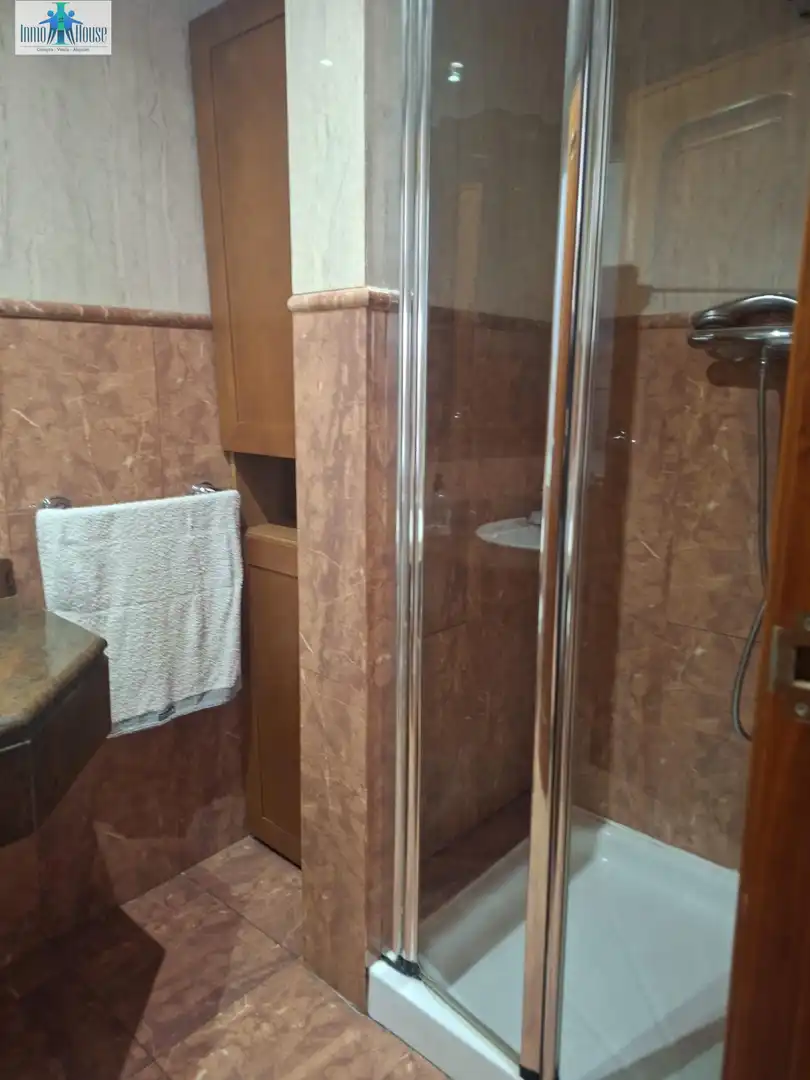 Baño de Piso en venta en Albacete con Aire acondicionado, Calefacción y Parquet
