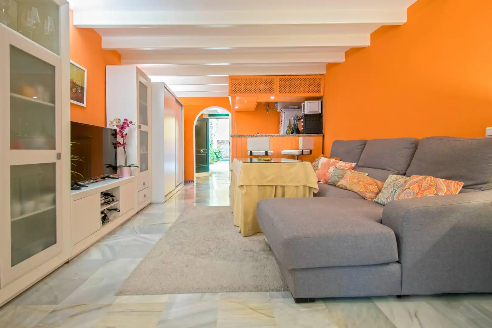 Living room of Flat for sale in Sevilla  with Balcony