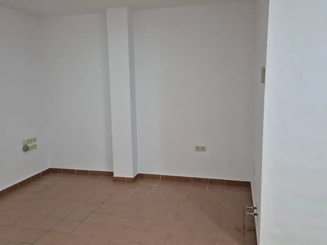 Local de alquiler en Álora con Aire acondicionado