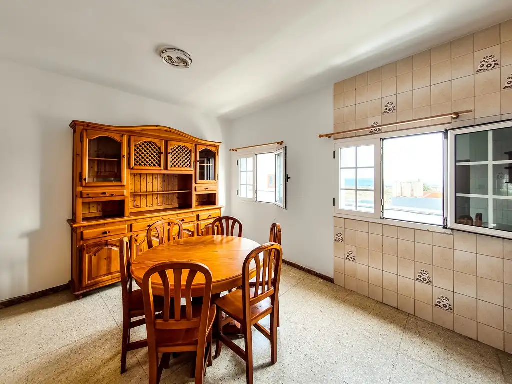 Comedor de Casa adosada en venta en Arucas con Terraza y Amueblado