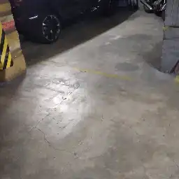 Parkplatz von Garage zum Verkauf in Santa Coloma de Gramenet mit Alarm