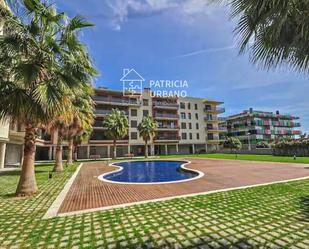 Piscina de Apartament de lloguer en Cambrils amb Aire condicionat, Calefacció i Terrassa