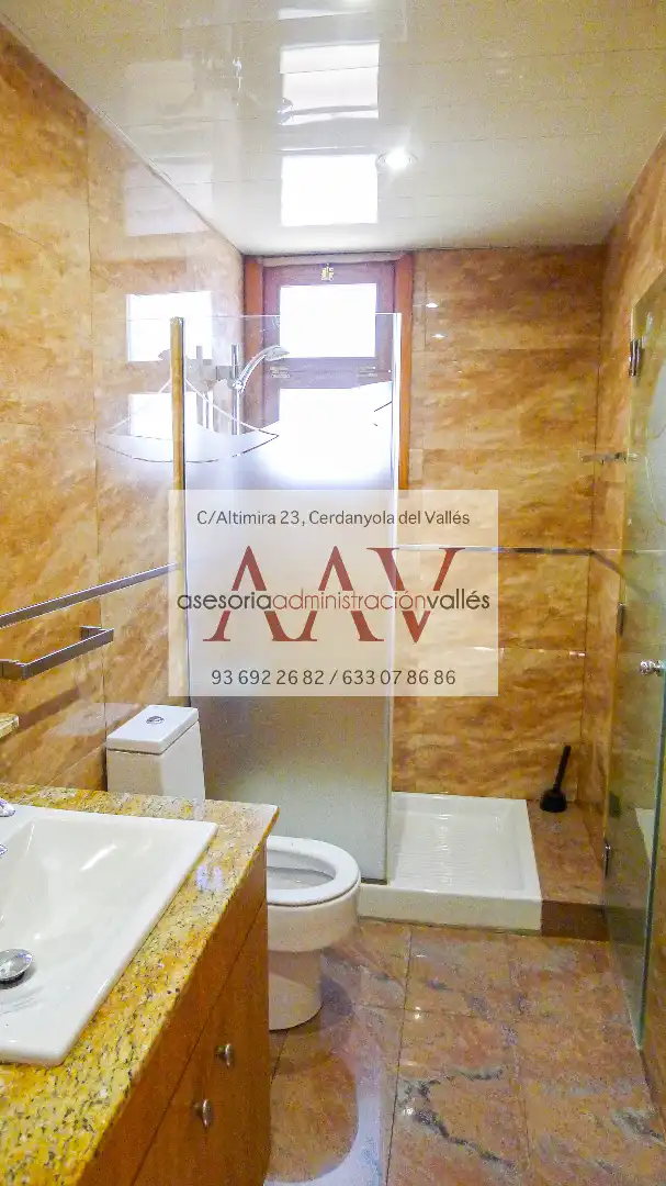 Casa o xalet en venda en Cerdanyola del Vallès amb Aire condicionat, Calefacció i Jardí privat