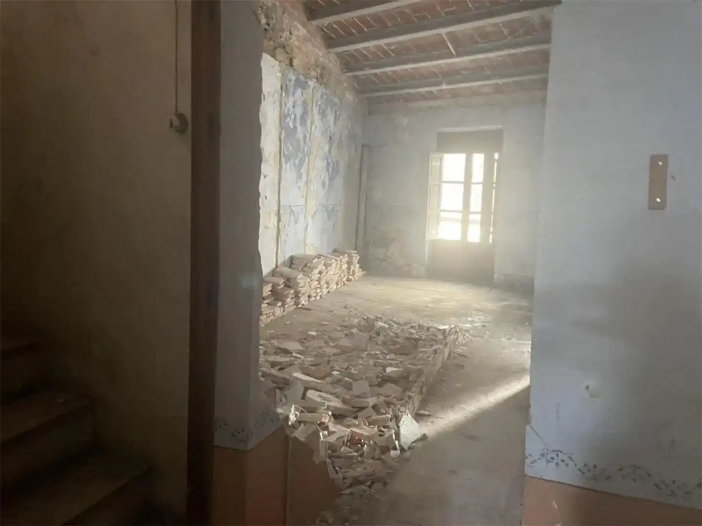 Casa adosada en venda en Villena amb Balcó