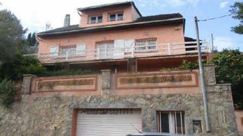 Solvia Inmobiliaria  Chalet independiente Torrelles de Llobregat
