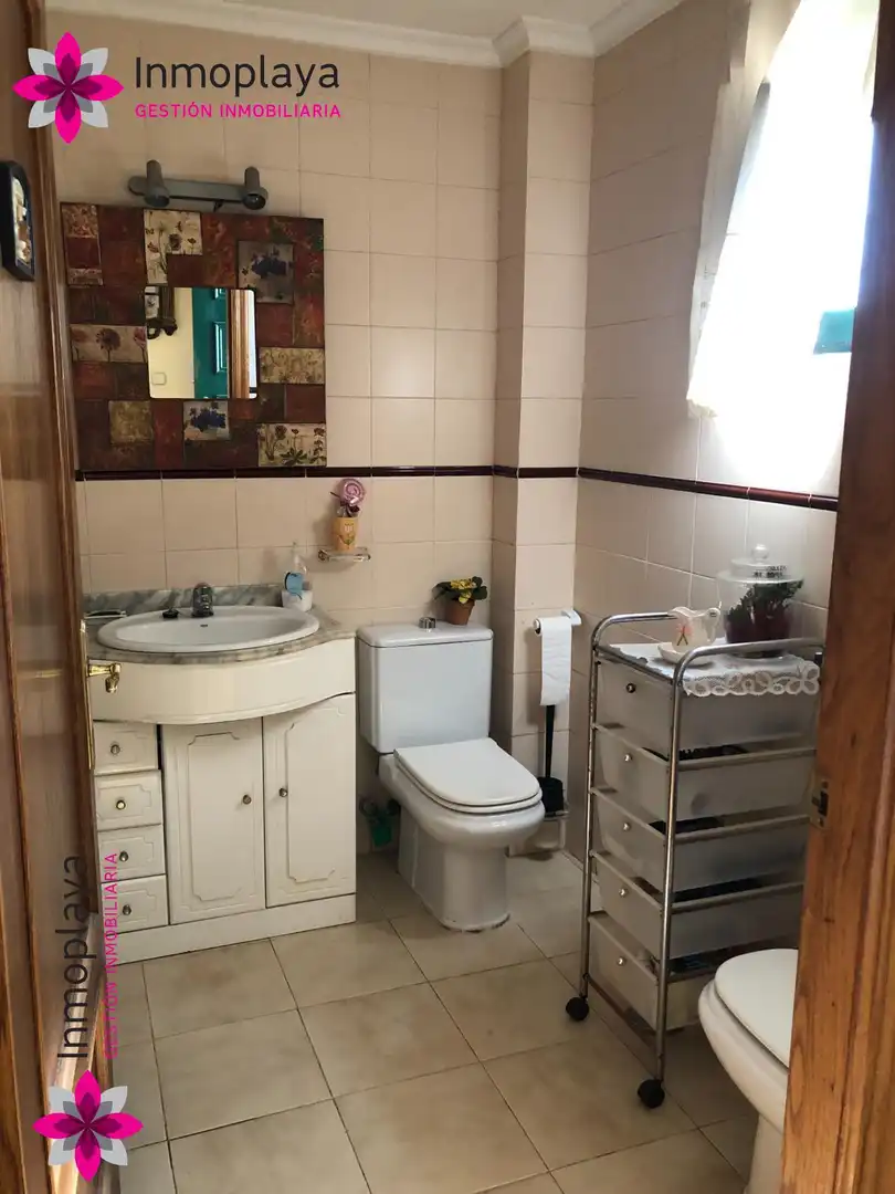 Adossat amb jardí en venda a Pedroso, imagen 21
