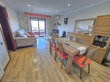 Piso con balcón en venta en Calle Don Pelayo