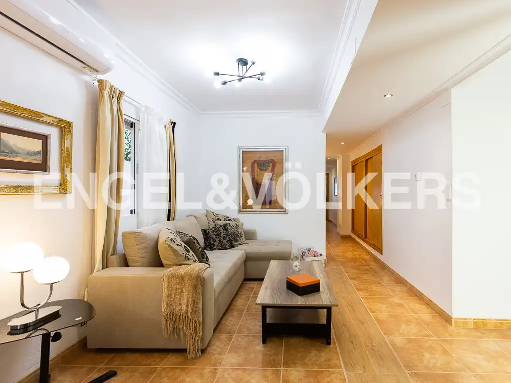 Living room of Flat for rent in Valencia  with Air Conditioner, Heating and Terrace