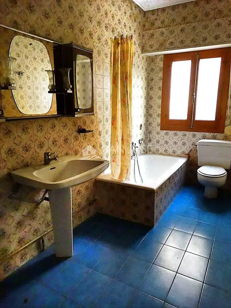 Bany de Casa o xalet en venda en La Romana amb Calefacció, Terrassa i Traster