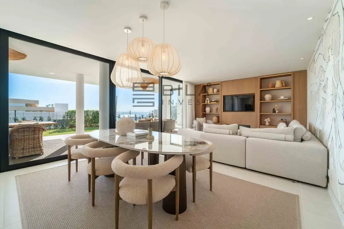 Flat with pool for sale in 8 de Marzo