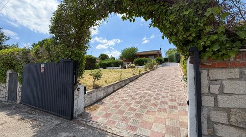 Foto 2 de Casa o xalet en venda a Calle Vaticano, 4, Calalberche, Santa Cruz del Retamar