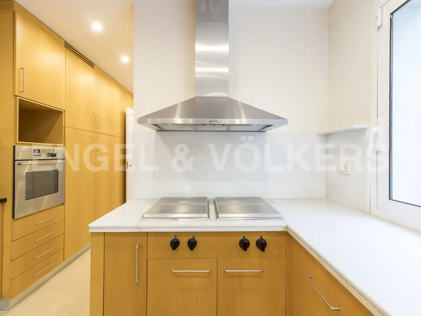 Kitchen of Houses for rent in Barcelona  with Air Conditioner, Heating and Private garden