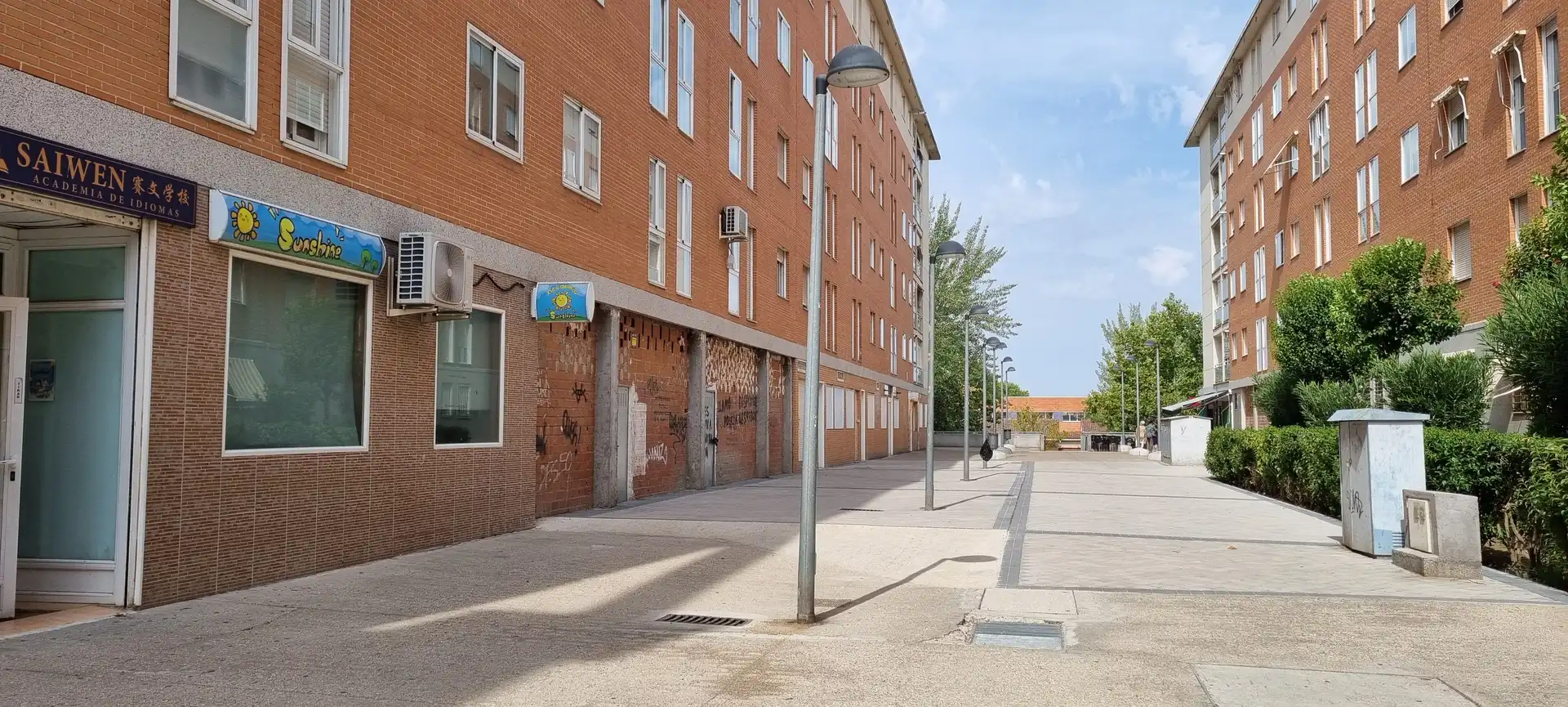 Vista exterior de Local en venta en Parla