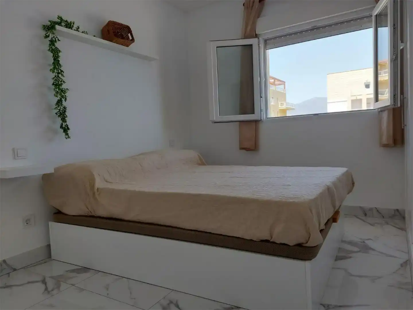 Habitación de Piso de alquiler en San Luis de Sabinillas