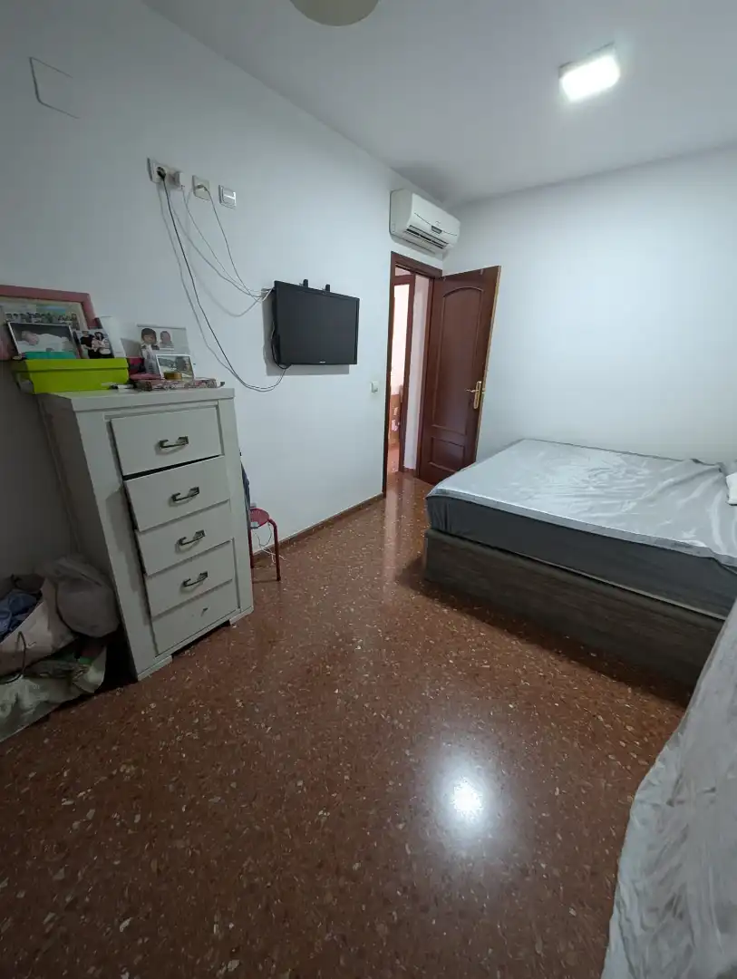 Schlafzimmer von Wohnung zum Verkauf in Lucena mit Klimaanlage, Privatgarten und Terrasse