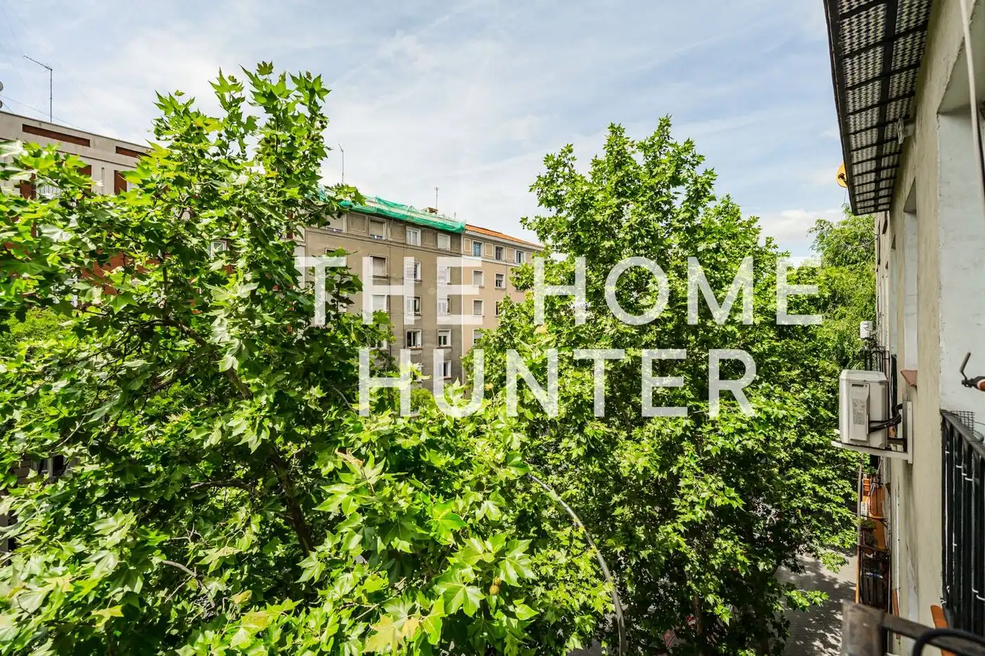 Exterior view of Flat for rent in Madrid  with Air Conditioner, Heating and Furnished