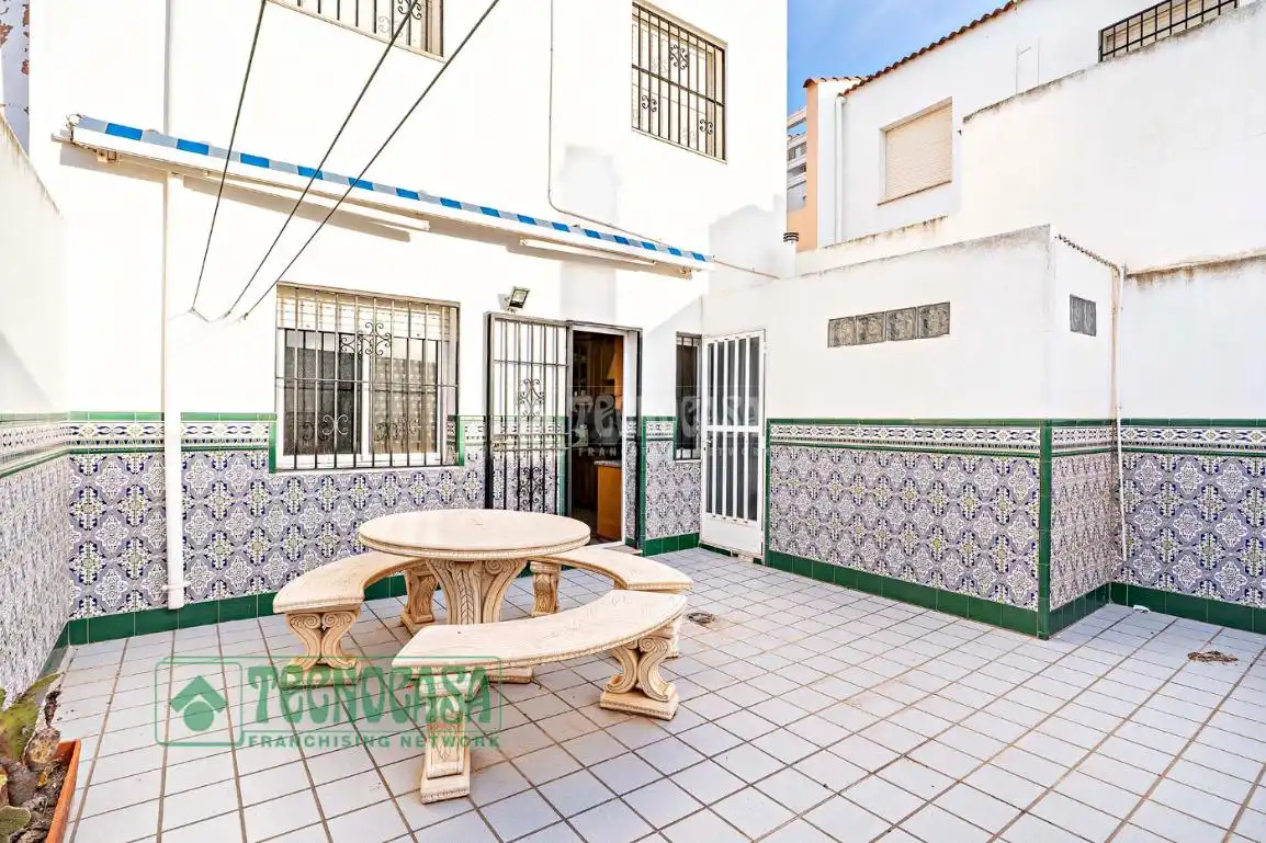 Maison avec terrasse à vendre à Roquetas de Mar ciudad, imagen 6