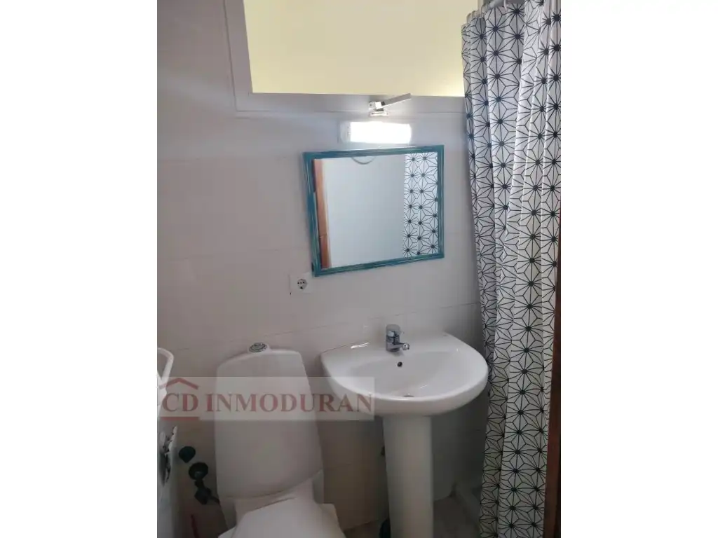 Badezimmer von Wohnung zur Miete in Alicante / Alacant