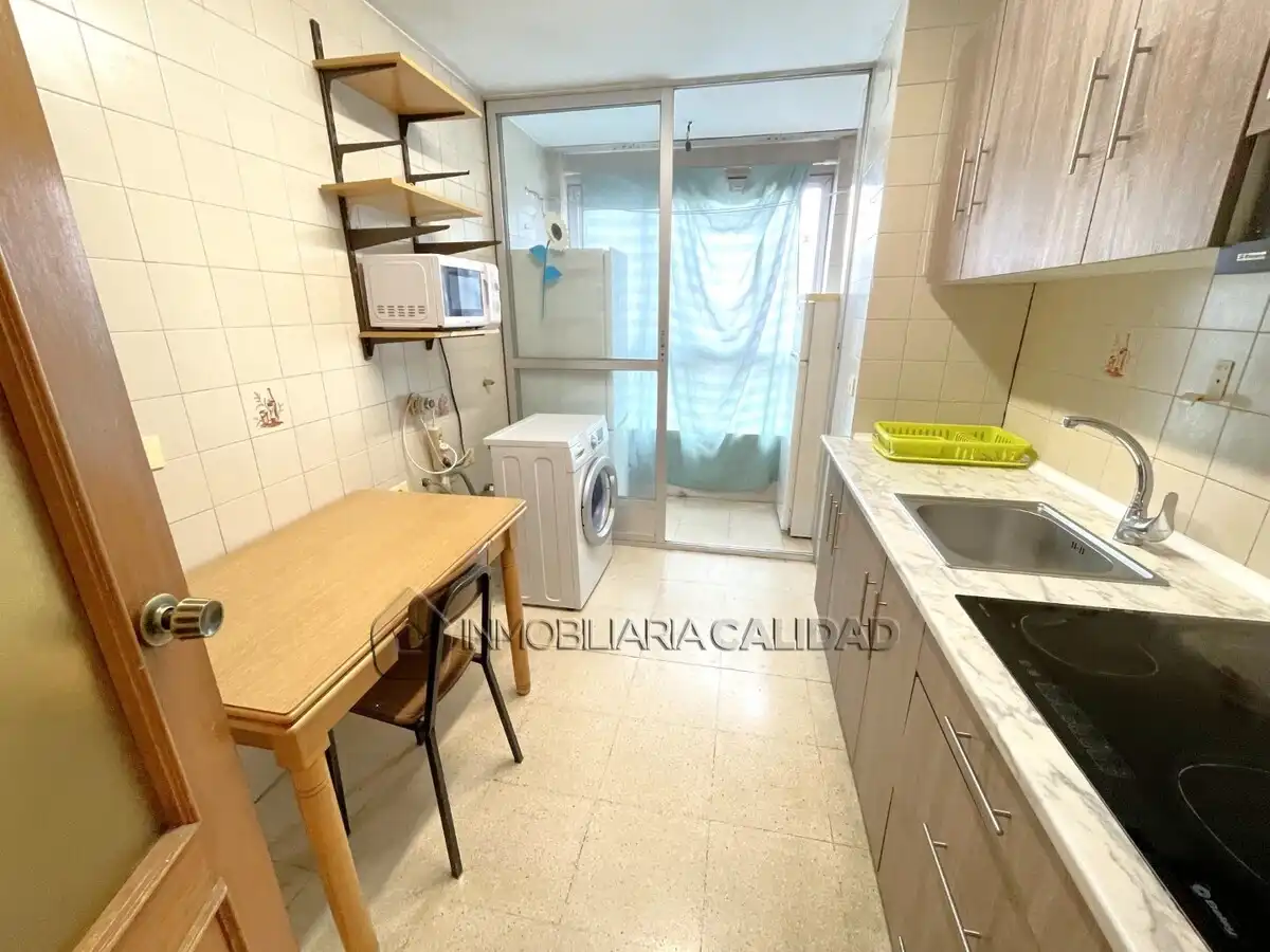 Kitchen of Flat for rent in Burgos  with Heating and Furnished