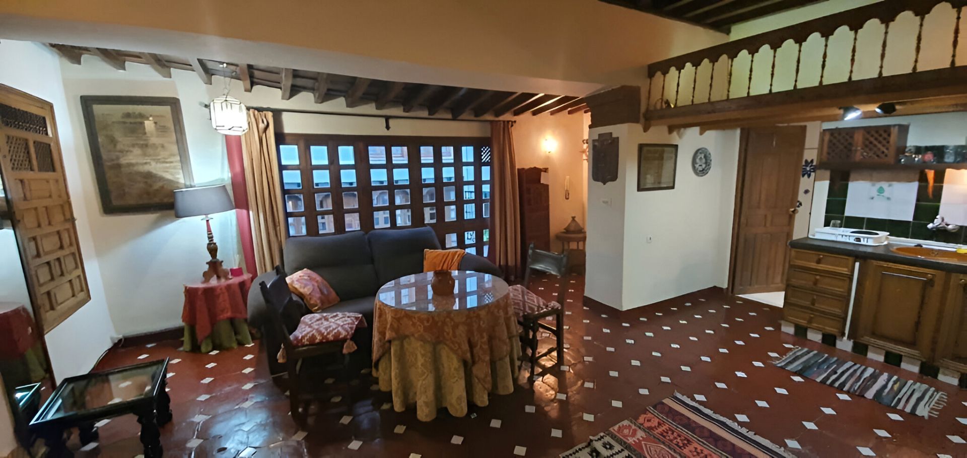 Sala de estar de Piso de alquiler en  Granada Capital con Amueblado, Lavadora y Microondas