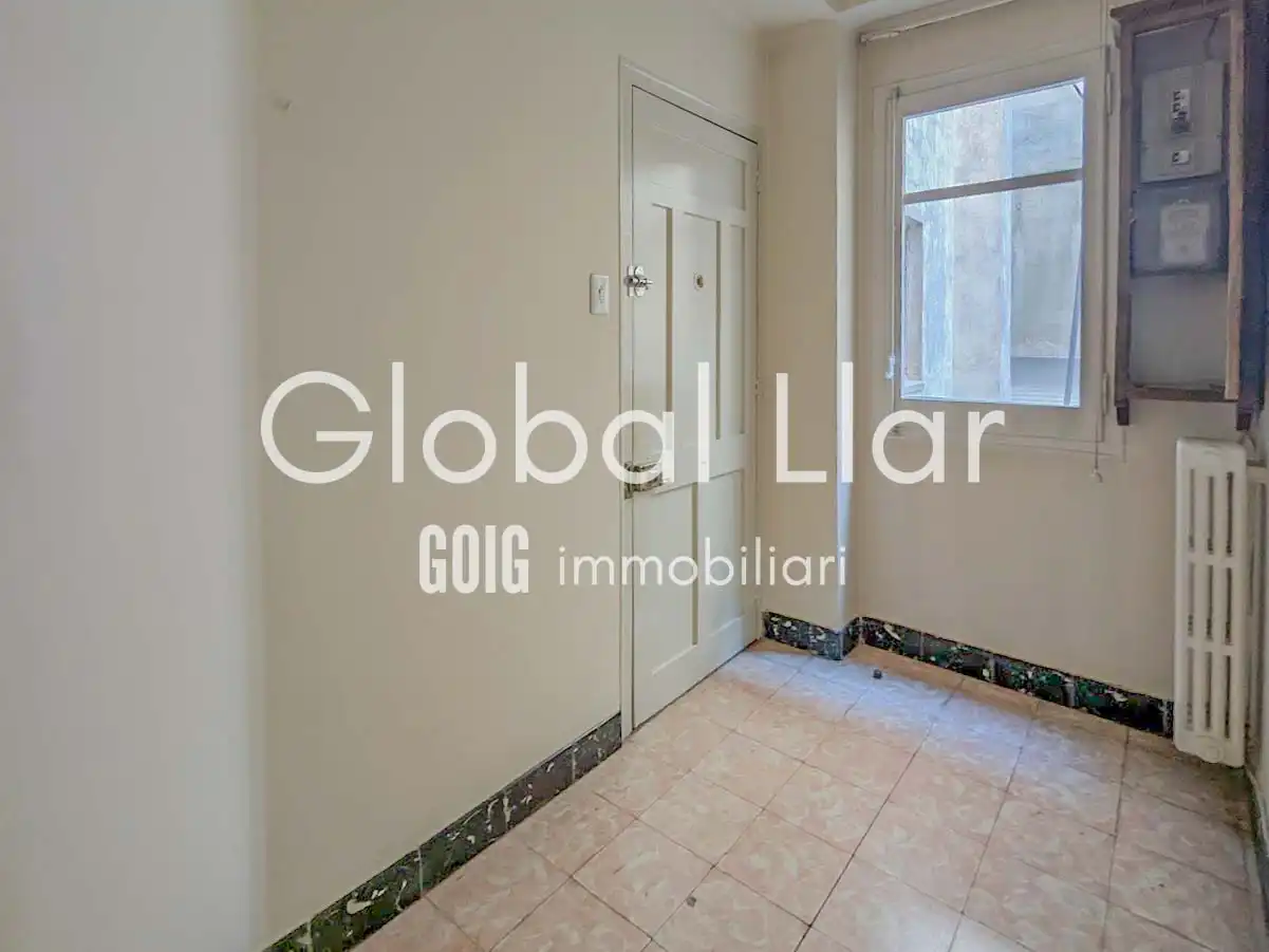Wohnung zum Verkauf in Lleida mit Klimaanlage, Heizung und Balkon