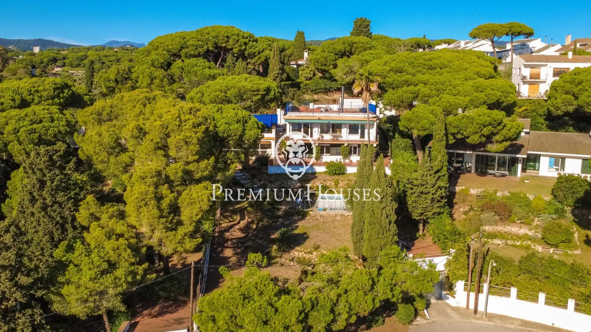 Vista exterior de Casa o chalet en venta en Arenys de Mar con Jardín privado, Terraza y Balcón
