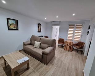 Living room of Apartment to rent in Plasencia  with Air Conditioner, Private garden and Terrace