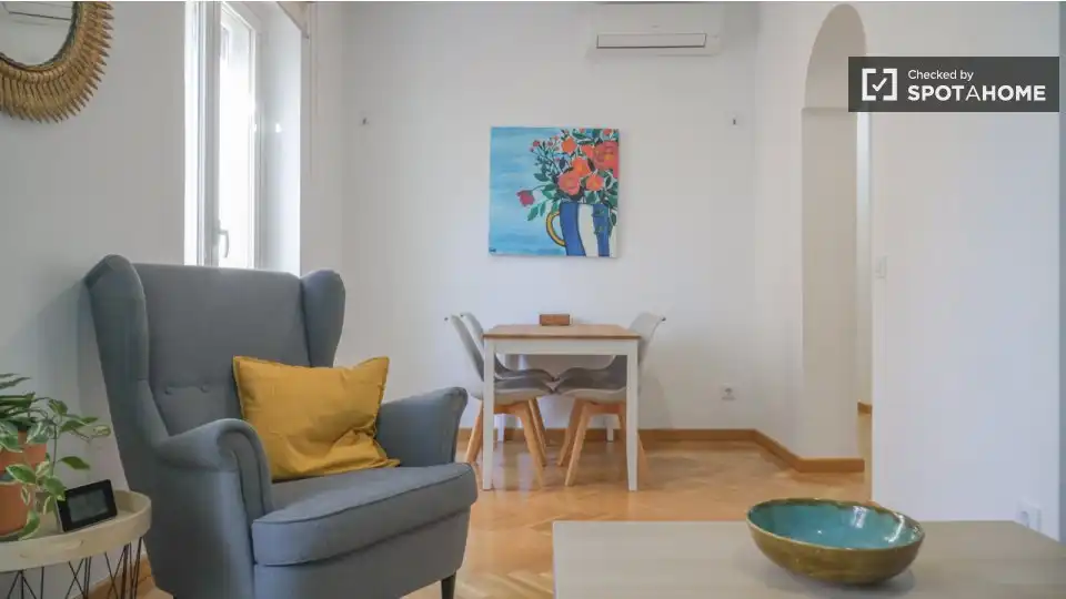 Appartamento con terrazza in affitto a Chamberí, imagen 4