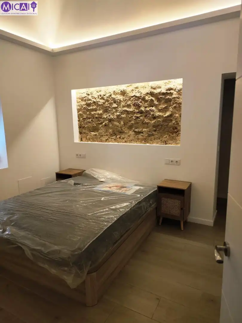 Dormitori de Planta baixa en venda en Cádiz amb Moblat
