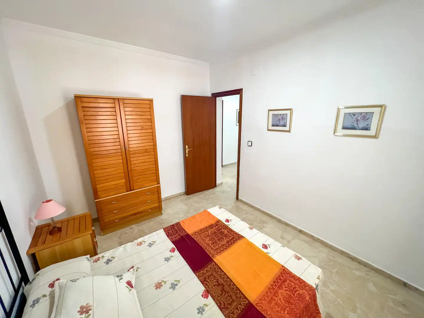 Dormitori de Casa o xalet en venda en Sanlúcar de Barrameda amb Jardí privat