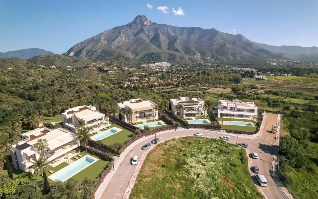 Chalet con piscina en venta en Milla de Oro, imagen 15
