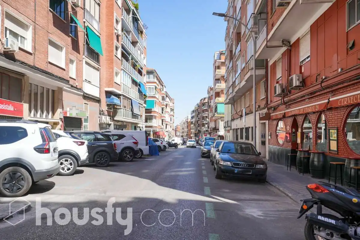 Vista exterior de Pis en venda en Madrid amb Aire condicionat, Calefacció i Domòtica
