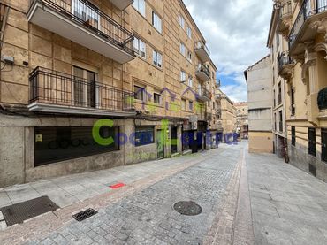 Pis amb balcó en venda a Calle Miñagustín