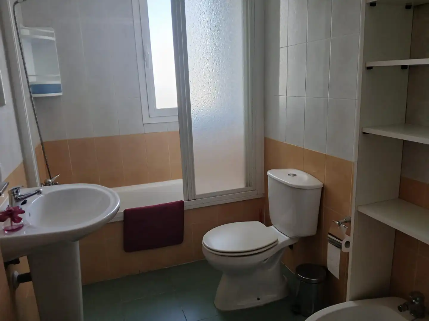 Baño de Casa adosada en venta en Cáceres con Calefacción, Terraza y Balcón
