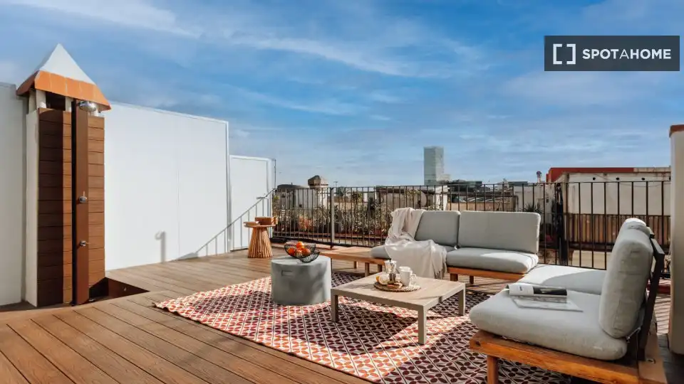 Piso con terraza en alquiler en Ciutat Vella, imagen 4