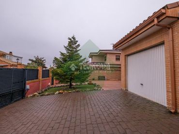 House for sale in Griñón