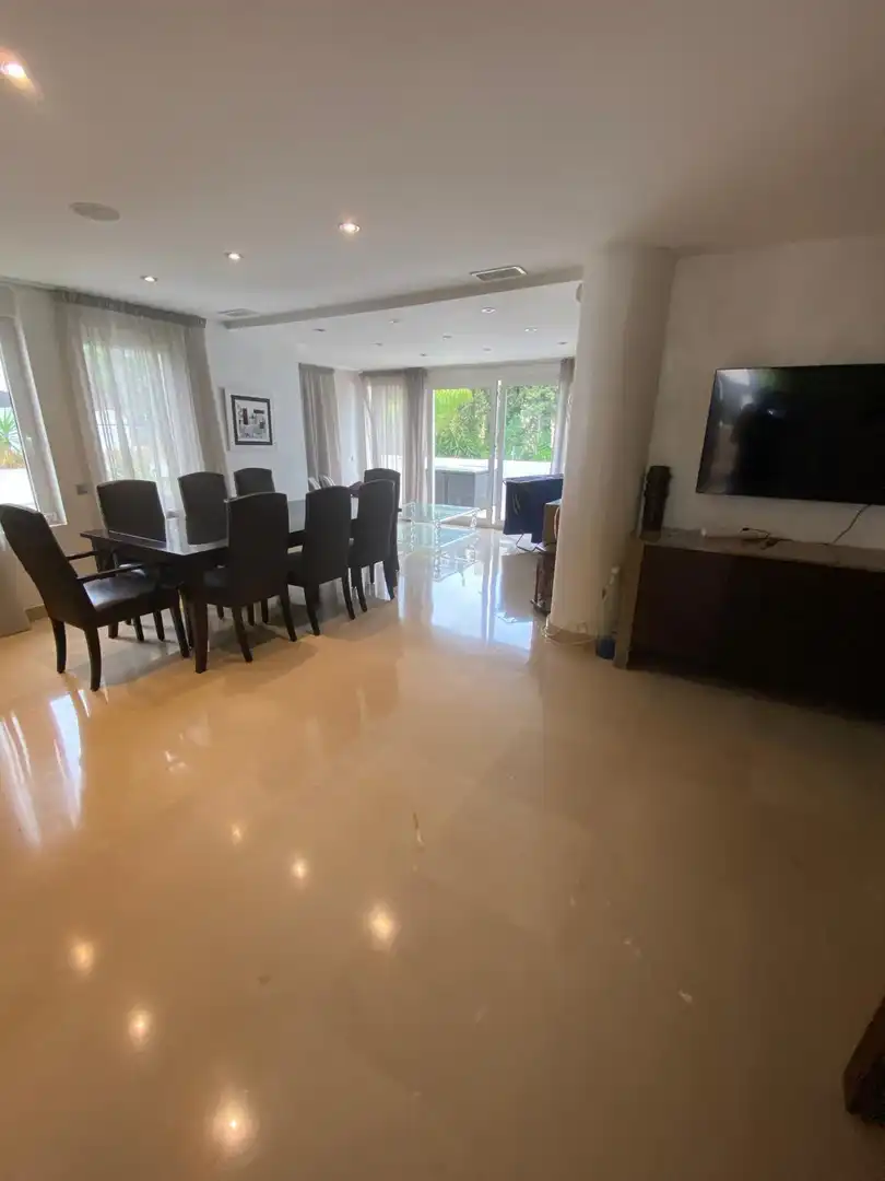 Apartamento de alquiler en Puerto Banús