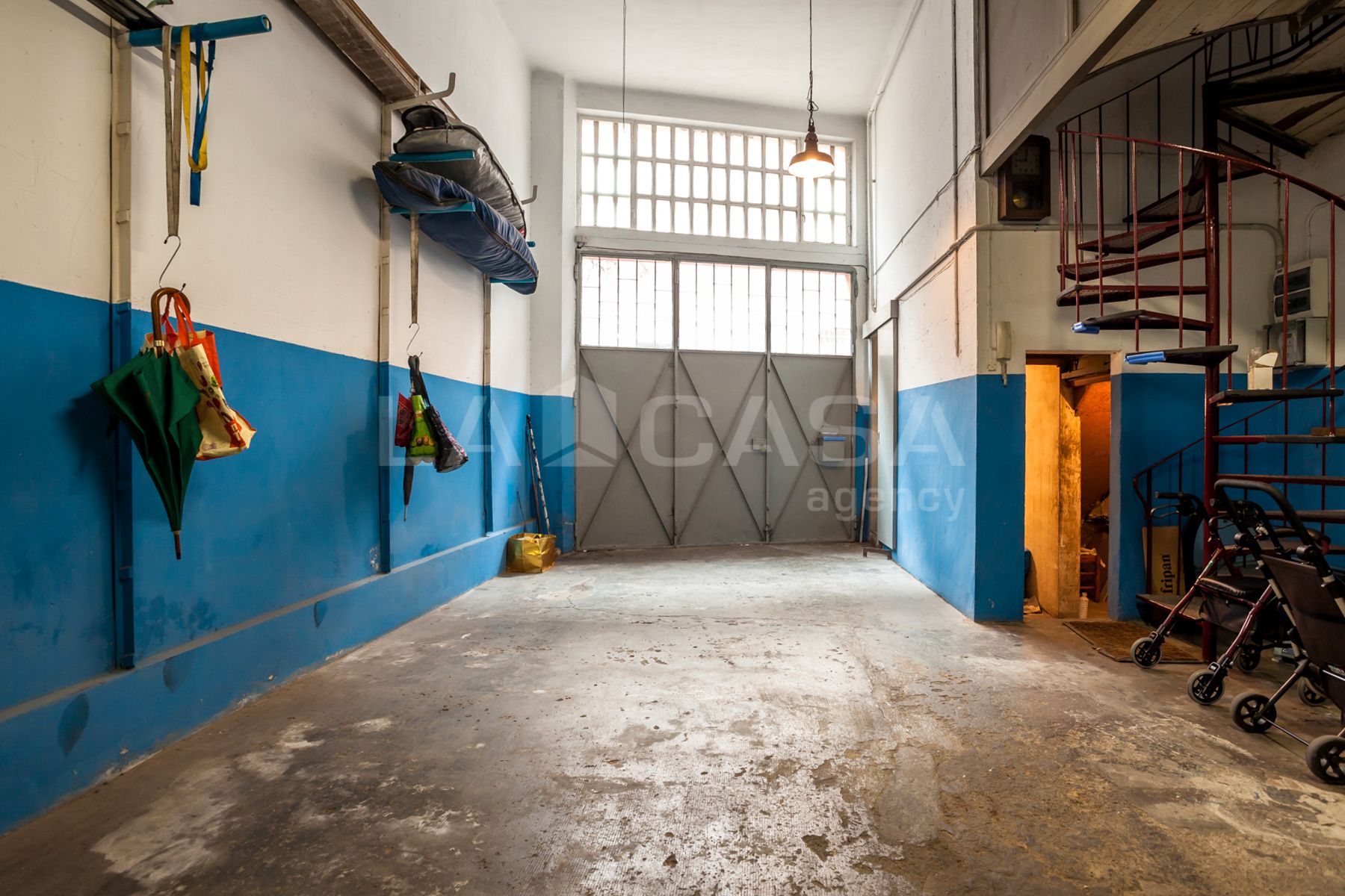 Premises for sale in  Barcelona Capital