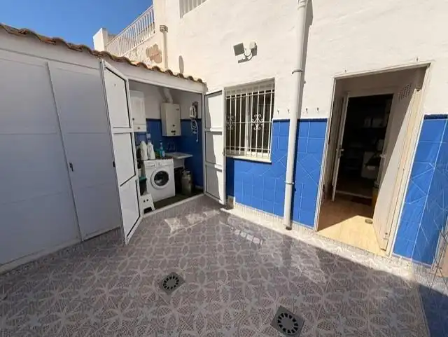 Vista exterior de Casa o chalet en venta en Pilar de la Horadada