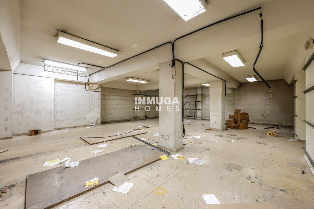 Premises for sale in  Madrid Capital  with Air Conditioner