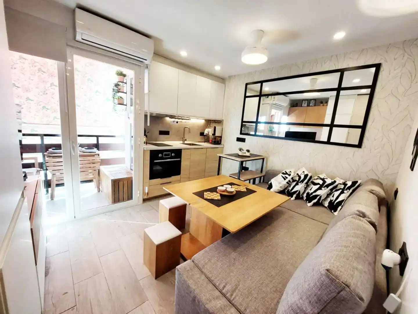 Cuina de Apartament en venda en Benalmádena amb Aire condicionat, Piscina i Balcó