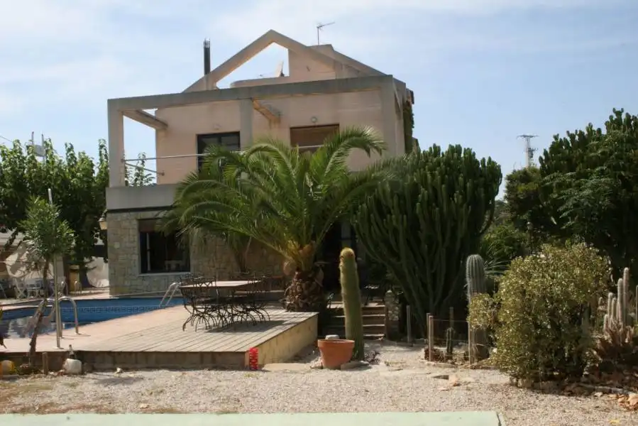 Chalet con piscina en venta en Garbinet - Vistahermosa, imagen 37