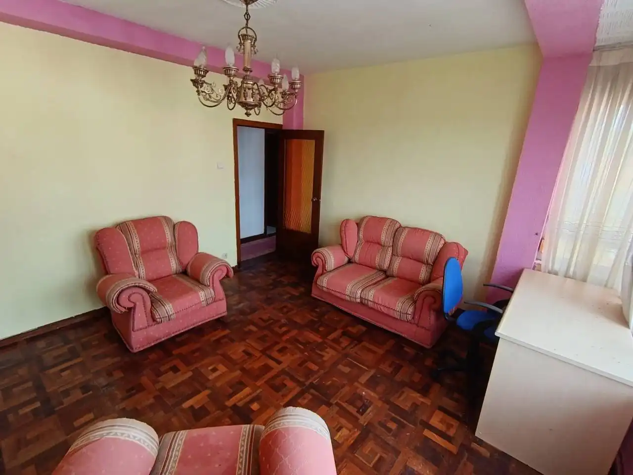Living room of Flat for sale in Torrelavega   with Heating and Parquet flooring