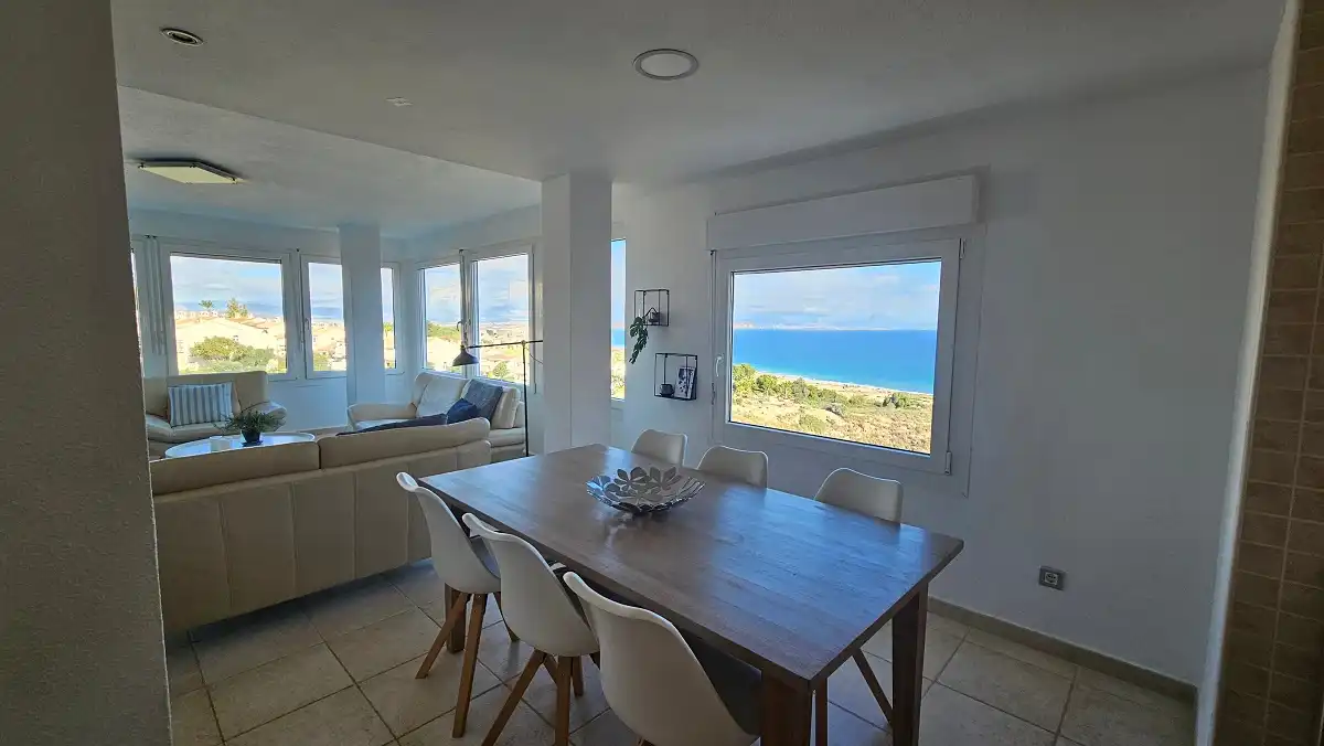 Comedor de Apartamento en venta en Santa Pola con Aire acondicionado y Piscina comunitaria