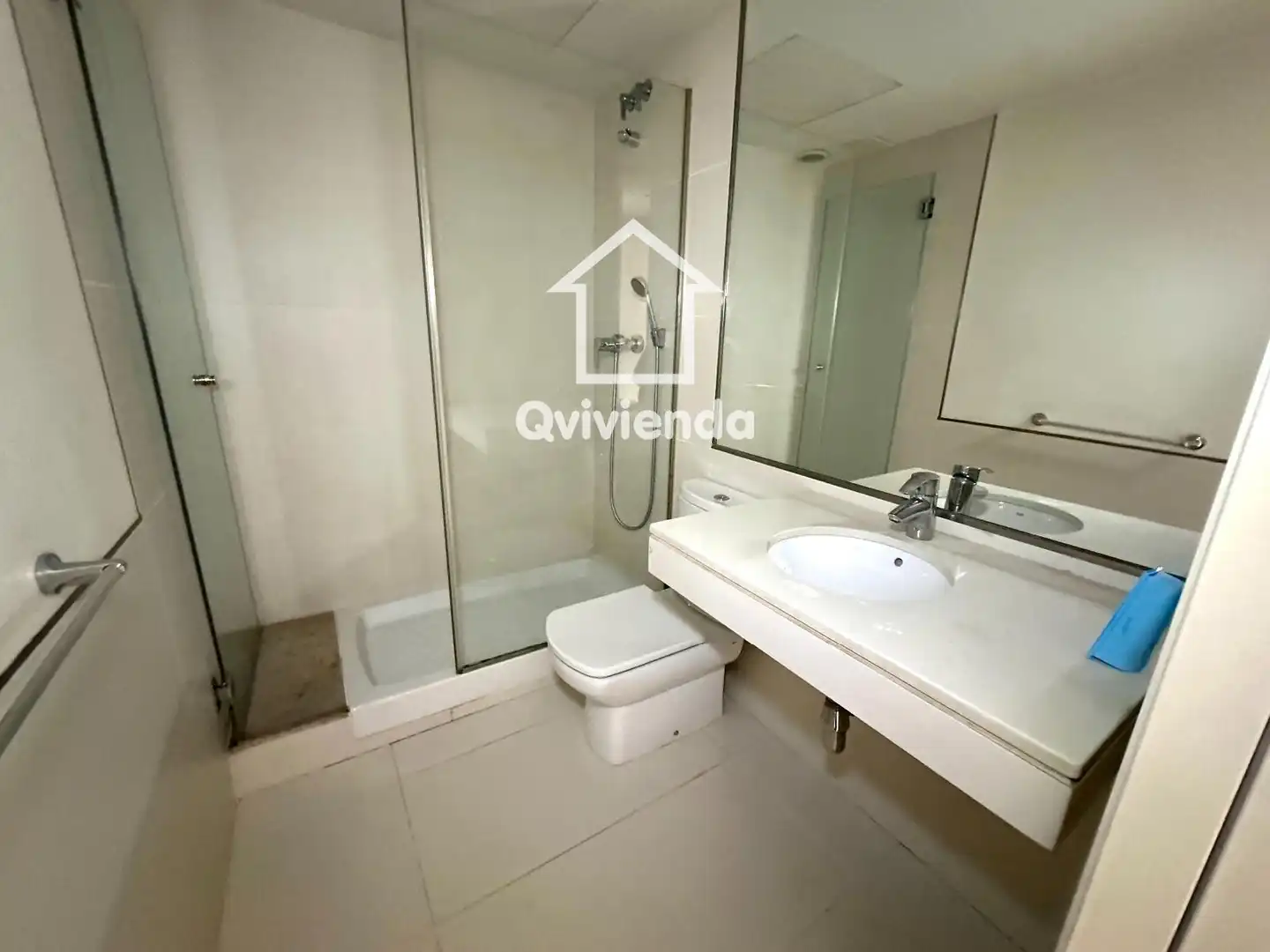 Baño de Piso en venta en Sabadell