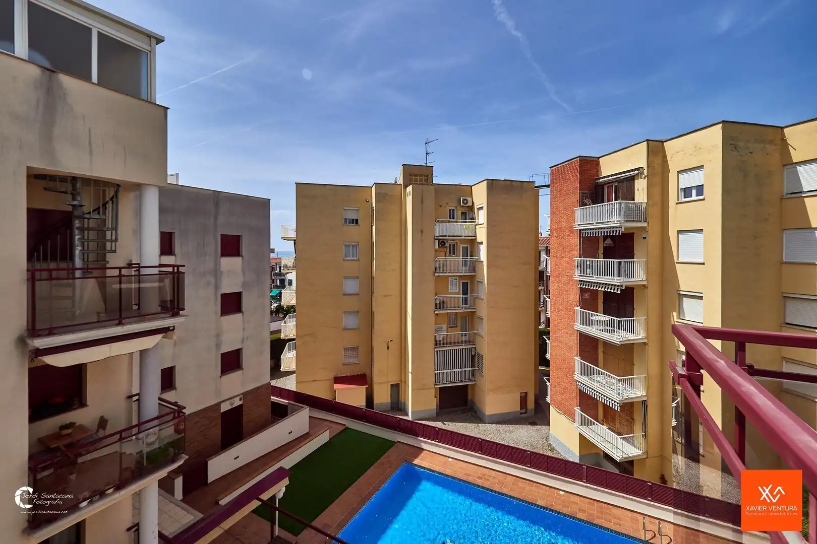 Swimming pool of Attic for sale in El Vendrell  with Air Conditioner, Heating and Terrace